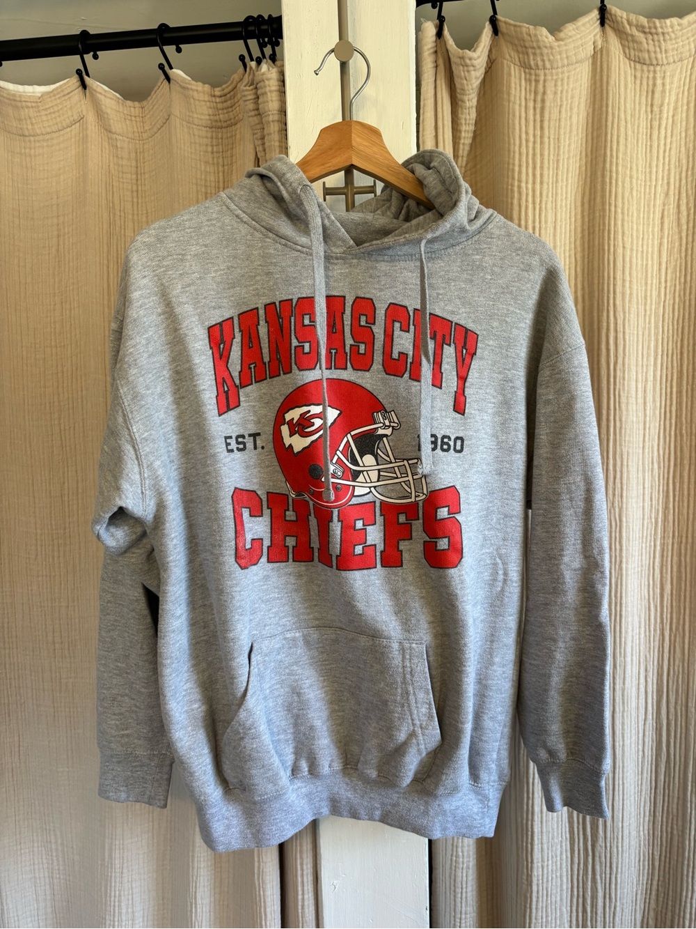 Junk Food Kansas City Chiefs Hoodie- Medium